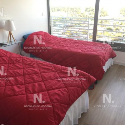 Punta del este, apto en venta, playa mansa.
