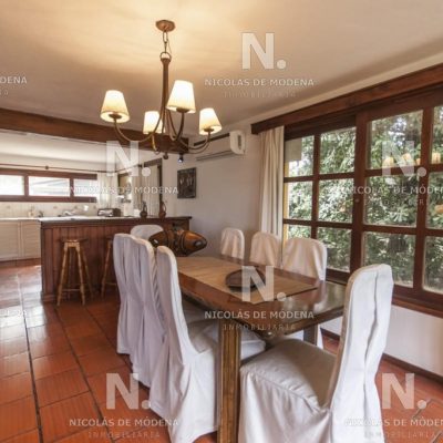 Punta del este, chalet en pinares, a pasos del mar, 4 dorm..