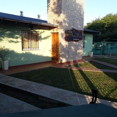 Alquiler un viejo algarrobo complejo de cabañas en villa giardino