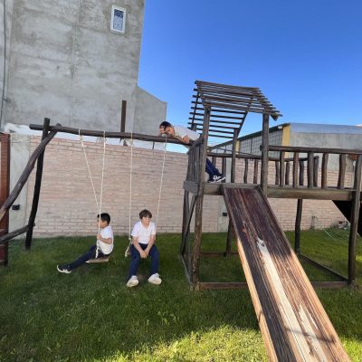 Alquiler hermosa casa con parque y juegos. en puerto madryn