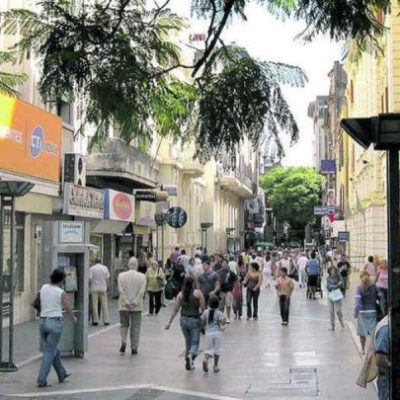 Alquiler espectacular dpto de 100 mts sobre peatonal (plena zona hist en ciudad de córdoba
