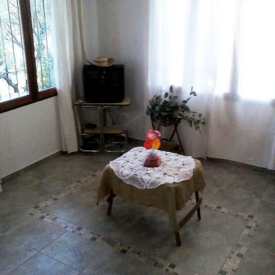 Alquiler casa perfume de mujer en san antonio de arredondo