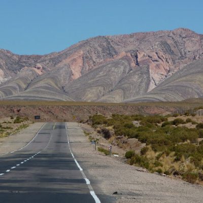 Alquiler tierra hermosa complejo de cabañas en huacalera