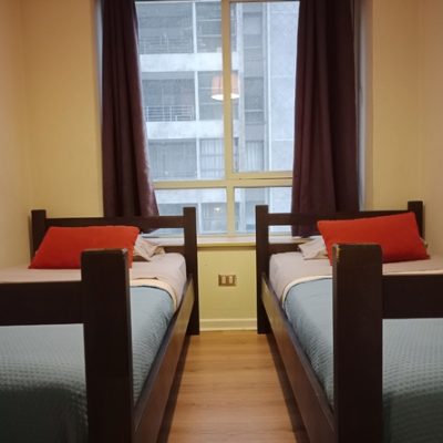 Departamento amoblado para 6 personas. metro santa lucia. clinica uc marcoleta