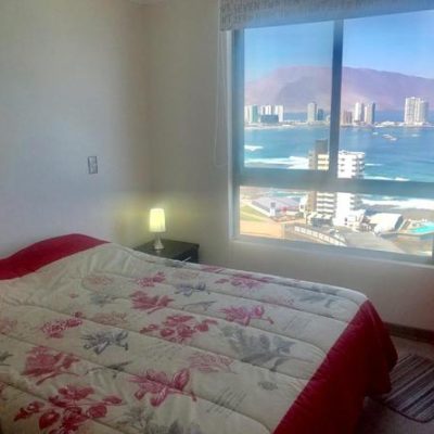 Arriendo depa x 1 a 6 meses frente mar iquiquie