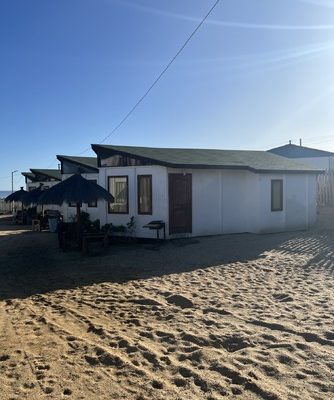 Arriendo comodas cabañas a 2 cuadras y media de la playa