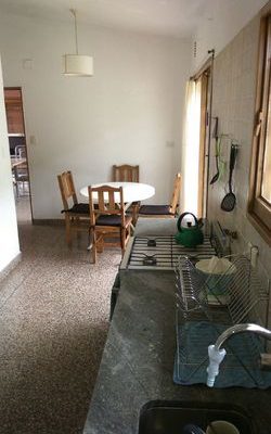 Hermosa casa gde p/10 o mas pers, con vista a la ciudad y a las montañas!