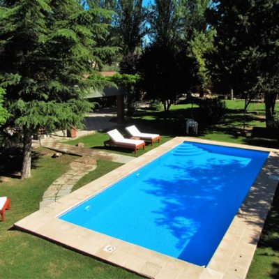 Hermosa casa en chacras de coria-mendoza. alquiler temporario. zona residencial