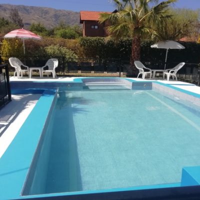 Casa con pileta de uso exclusivo, no es complejo de cabañas, hermosa vista abierta a las sierras
