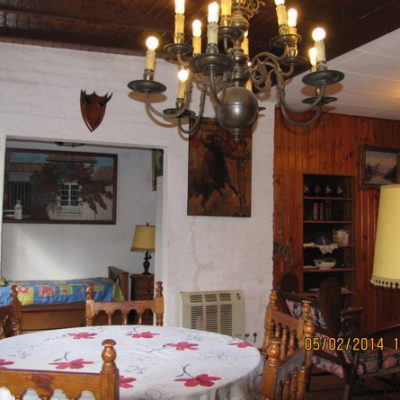 Casa con pileta en chacras de coria, mendoza, argentina
