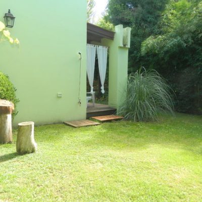 Casa para 4 personas con parque y parrilla a 800 metros del mar