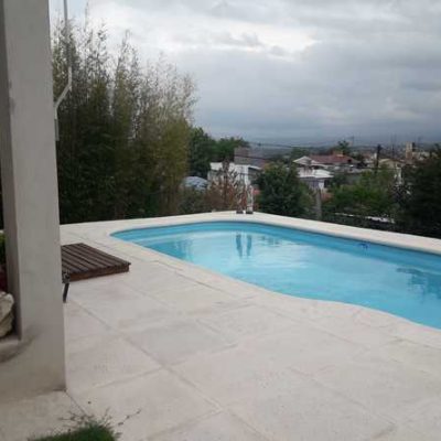 Casa en carlos paz con pileta