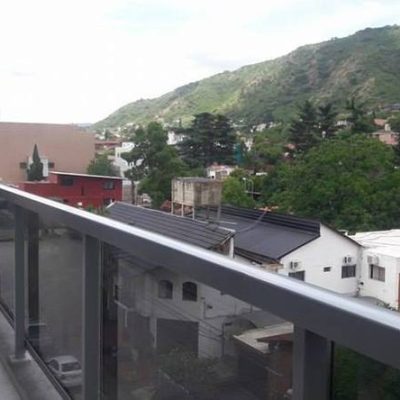 Departamento para 2 personas a una cuadra y media del centro