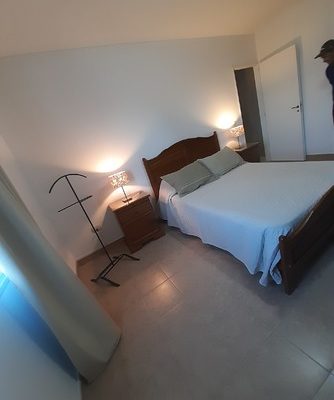 Departamento en barrio resindencial/zona comercial de puerto madryn hasta 4 personas con parrilla