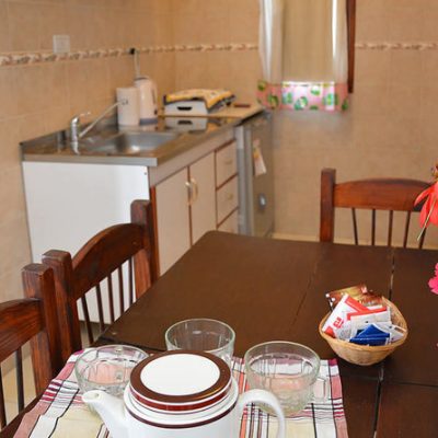 Salta ciudad departamento 2 ambientes para 4, 5 p. más un menor