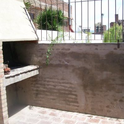 Villa carlos paz centro – departamentos / cabañas – piscina – cochera – parrilla