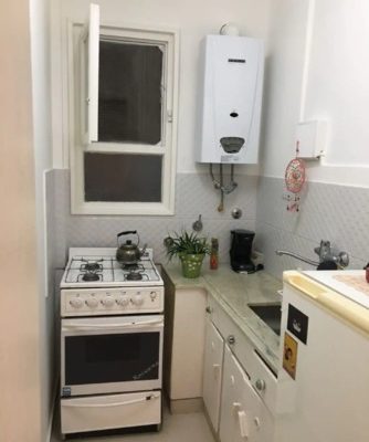 Luminoso y centrico dos ambientes en zona guemes. inmejorable ubicación.