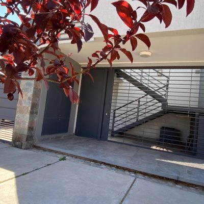 Hermoso depto con patio cercanias chacras de coria