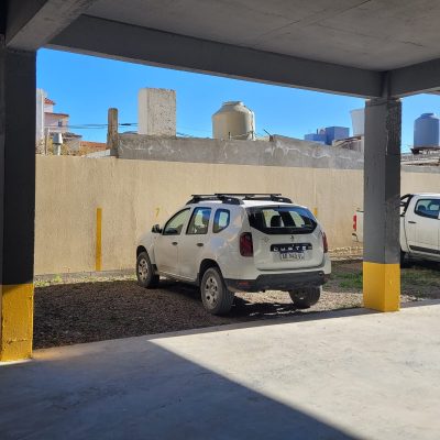 Cuatro vientos: departamento moderno con cochera y parrilla,