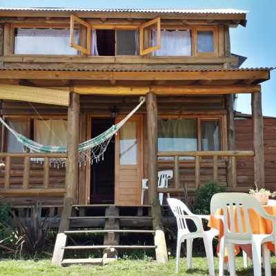 Cabaña de troncos – villa la alegría
