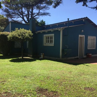 Hermosa casa azul