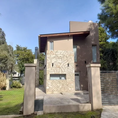 Casa en el bosque peralta ramos alquiler temporario