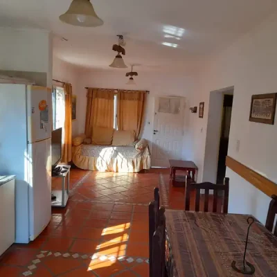 Alquiler temporal en colón entre ríos casa para 6 persona y depto para personas a 3 cuadras del río