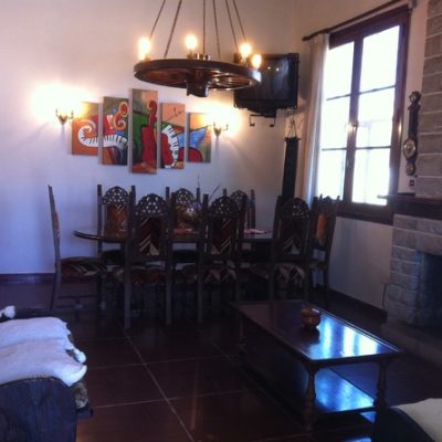 Alquilo amplio chalet en miramar “2024” (zona iv) apto 10 personas