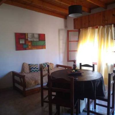 Alquilo casa con pileta