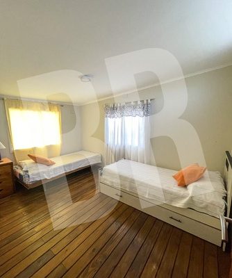 Casa en chapadmalal, san eduardo, para 5 personas a dos cuadras de la playa