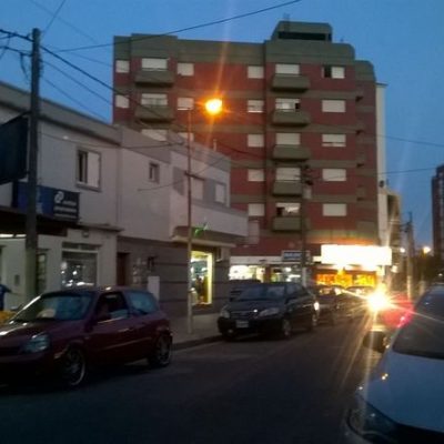 Departamentos 2a 5 personas pleno centro sobre peatonal y calle 4 a 1 cuadra del mar