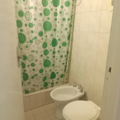 Zona centro para 2/3 con cochera y parque villa gesell