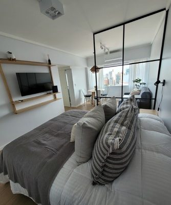 Hermoso estudio al mar con cochera